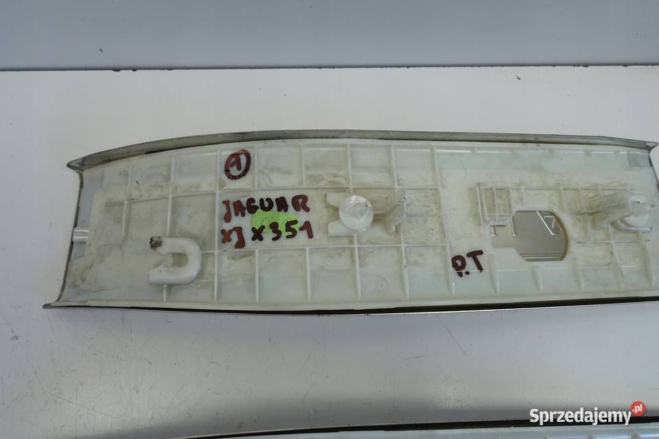 Jaguar XJ X351 LISTWY PROGOWE nakładki OZDOBNE Janów