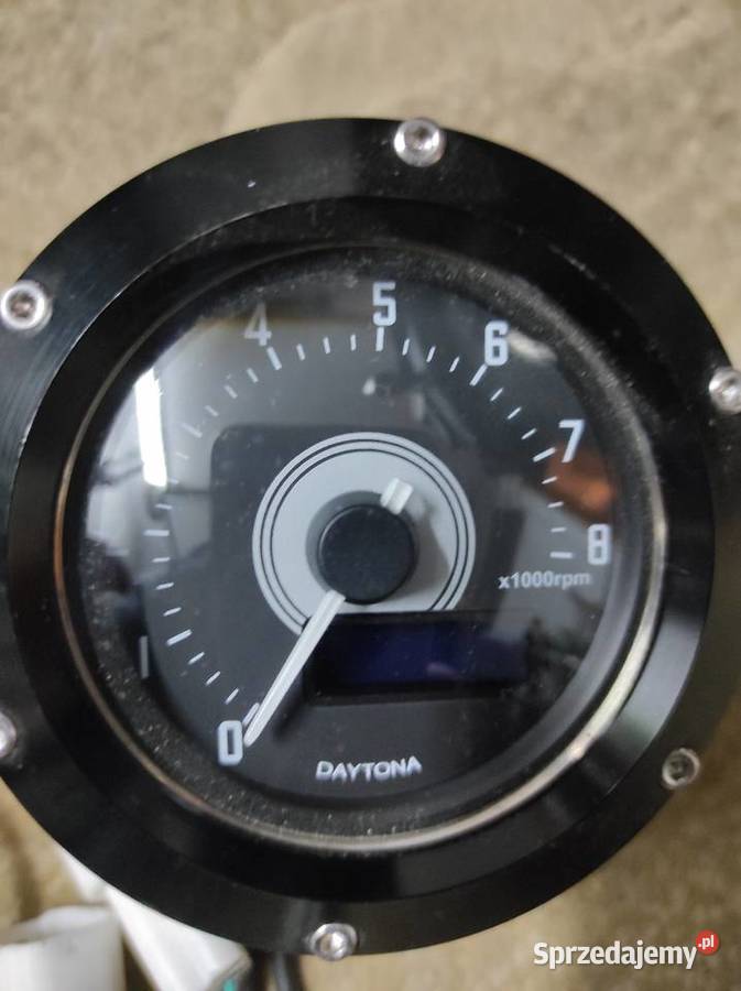 Liczniki DAYTONA uniwersalne zegary Rzgów