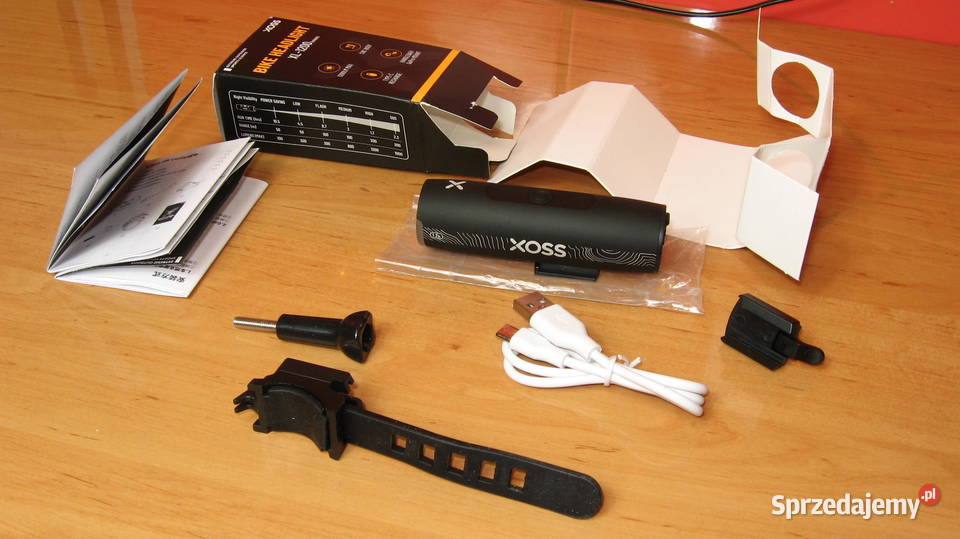 XOSS XL1200 lampkaświatło do roweru przód3200