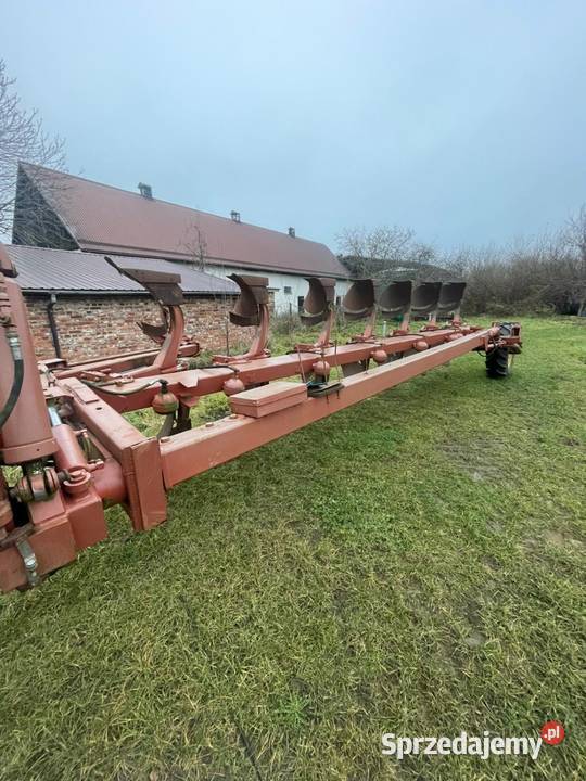 Pług Overum Massey Ferguson Agrolux 7 skibowy zachodniopomorskie Golczewo