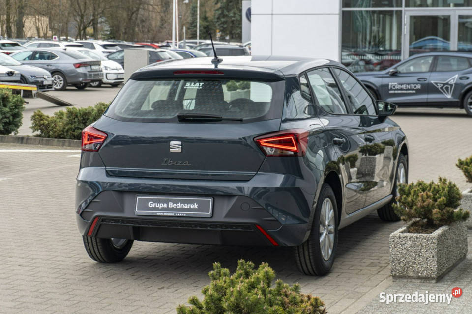 Seat Ibiza Reference 10 MPI 80 V 2017 isofix Łódź