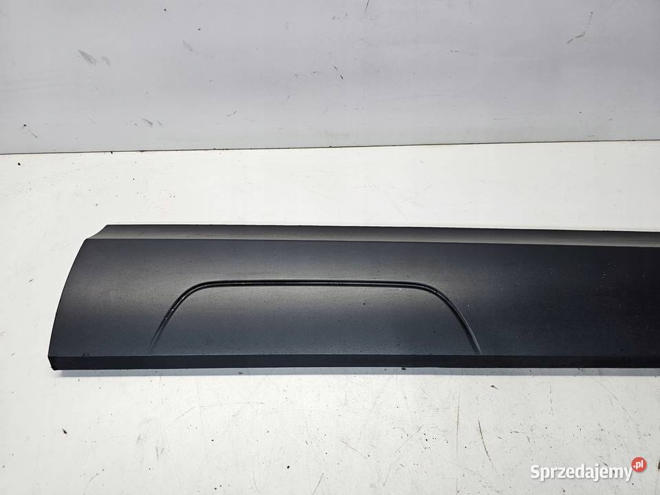 LISTWA DRZWI PRAWY PRZÓD AUDI Q3 8U 8U0853960D Przystajń