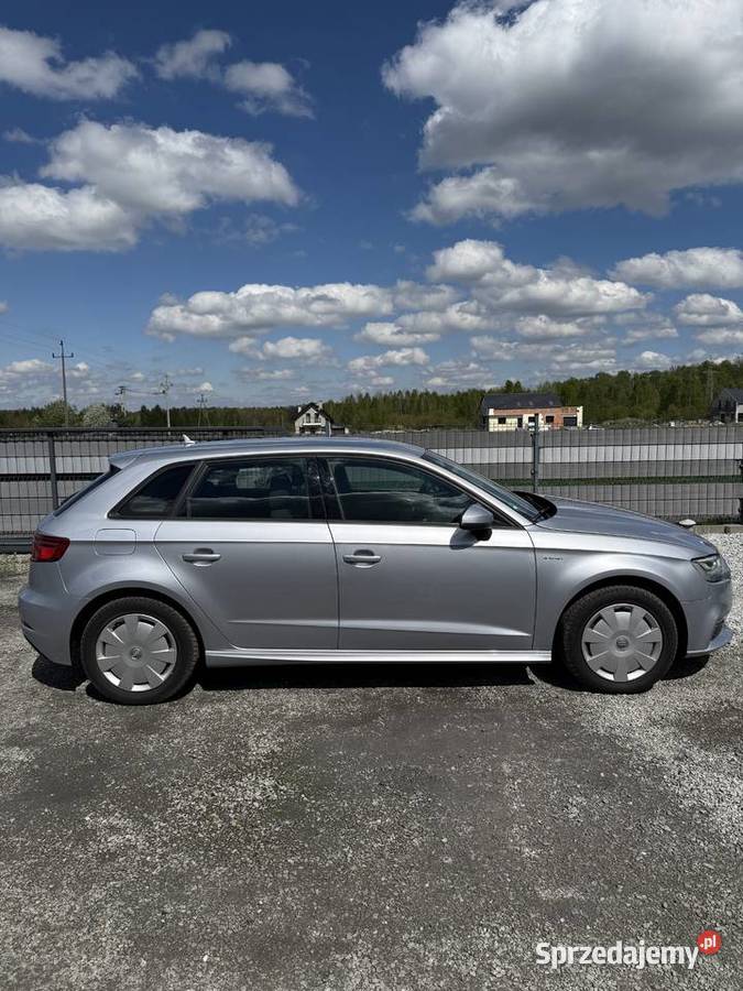 Audi A3 etron 2018 1395cm3 śląskie Książenice sprzedam