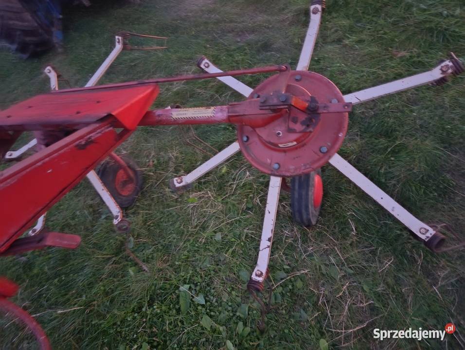 Pająk Grabarka przetrząsarka Zgrabiarki i przetrząsacze Jastrzębia