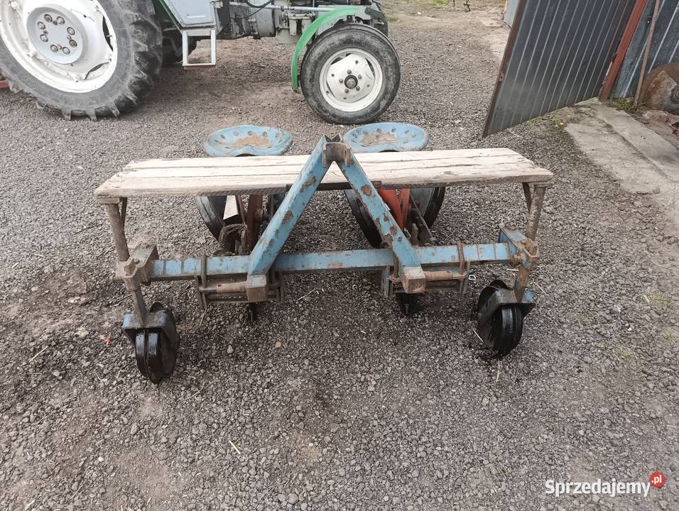 Sadzarka do truskawekwarzyw nieuszkodzony Zwoleń