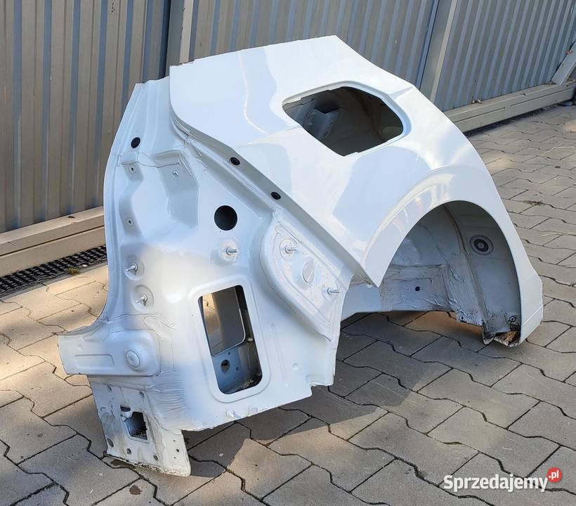 VW GOLF VIII ĆWIARTKA BŁOTNIK PRAWY TYŁ LC9A