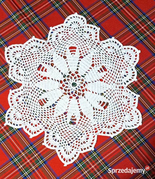 Serweta na szydełku rękodzieło Gwiazda Poznań