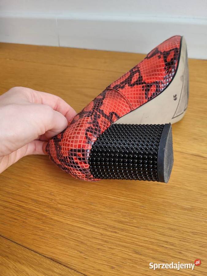 Czerwone czółenka buty na obcasie skórzane Liszki sprzedam