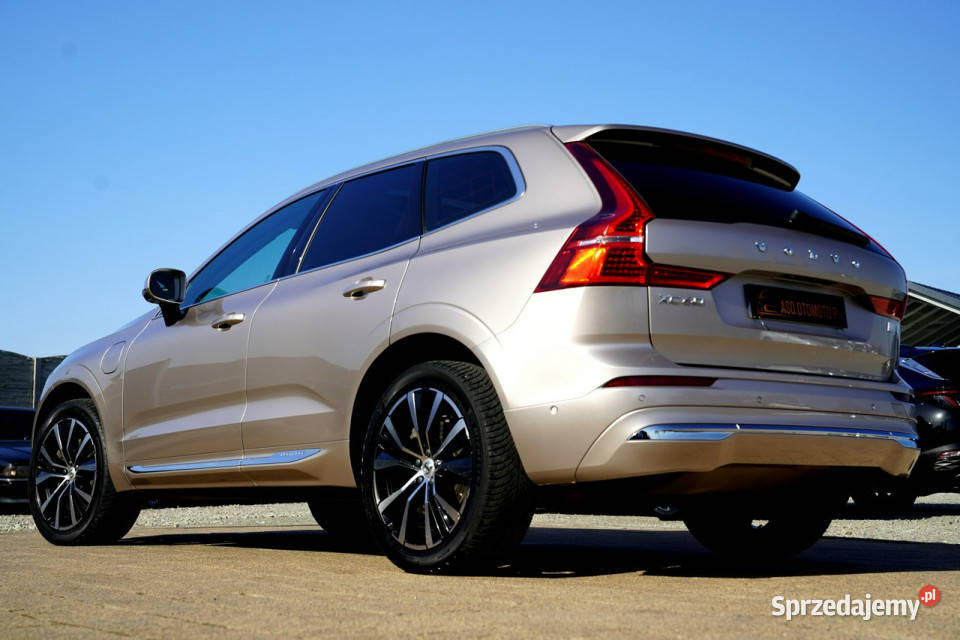 Volvo XC 60 RECHARGE panorama 4x4 kamery 360 acc napęd 4x4 XC 60