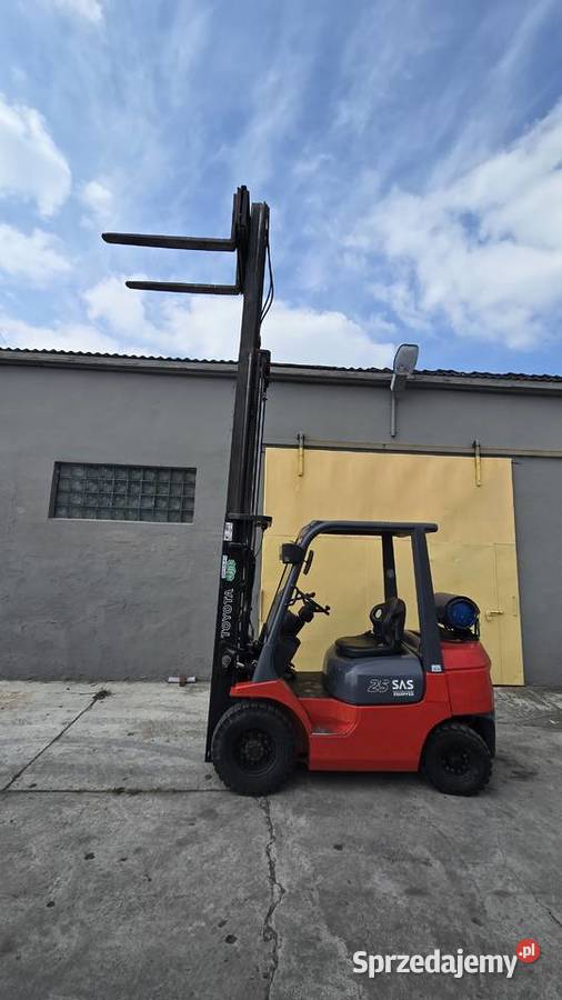 wózek widłowy TOYOTA 25tony TRIPLEX gaz sprzedam