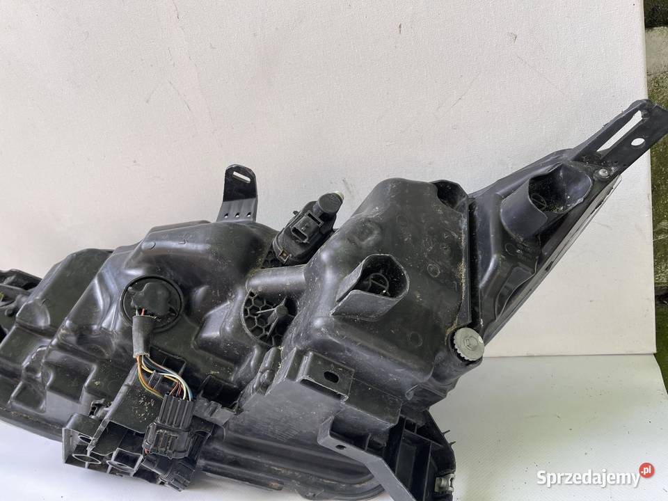 NISSAN QASHQAI J11 LIFT PRAWA LAMPA PRZÓD Ostroróg