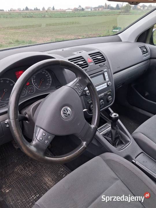 Volkswagen Golf 5 16 Mpi elektryczne szyby mazowieckie sprzedam