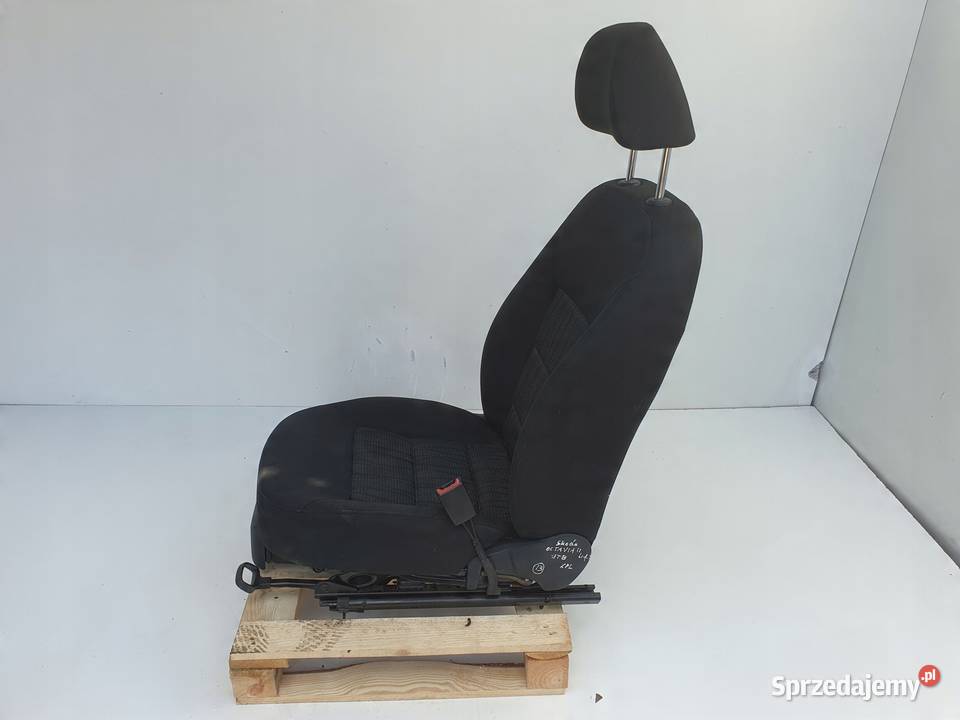 Skoda Octavia II FOTEL FOTELE KOMPLET FOTELI lubelskie