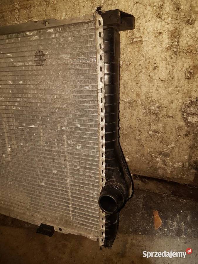BMW E38 750i Chłodnica wody Gliwice sprzedam