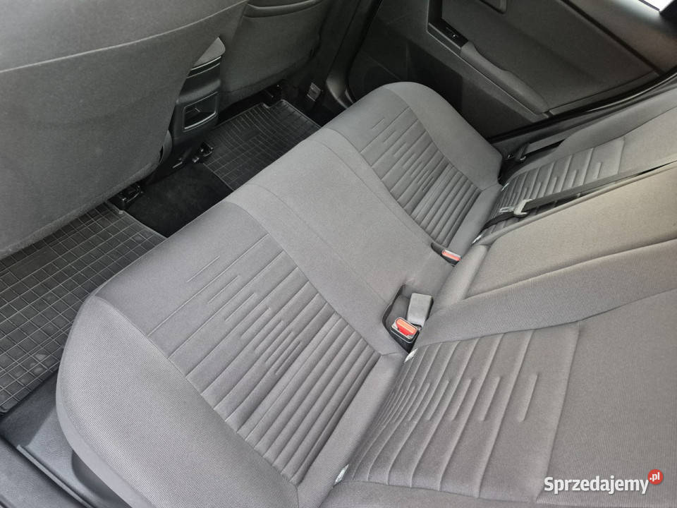Toyota Auris 18 hybrid climatronic kamera grzane lubelskie Drelów