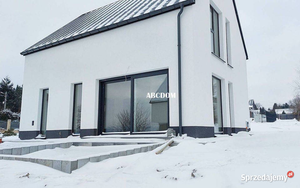 Ujazd nowy dom wolnostojący asfalt Domy