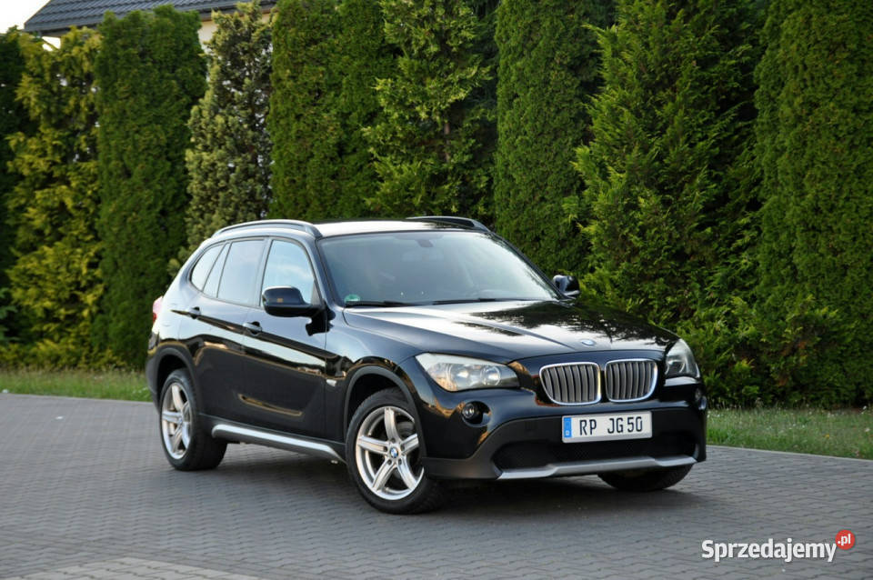 BMW X1 20d143WelurKlimatronikRelingParktronikI elektrochrom. lusterka boczne