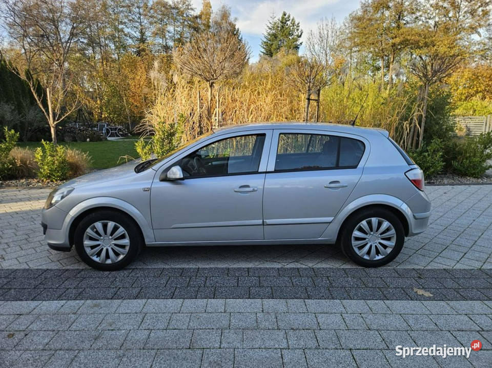 Opel Astra 16 105 klima elektryka zadbany H Strzegom sprzedam