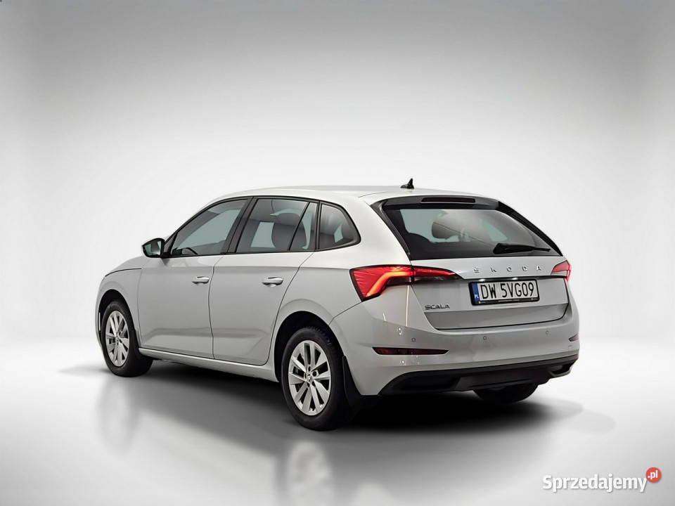 koda Scala 10 TSI Ambition Z Polskiego Salonu srebrny Scala Warszawa