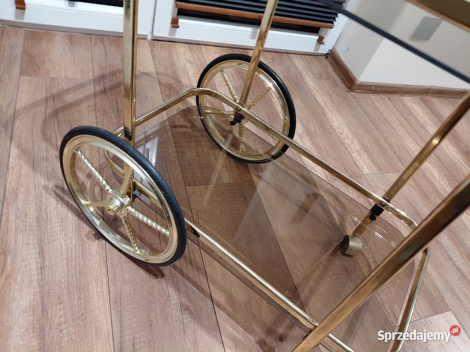 Mobilny barek na kółkach 225 Byczyna