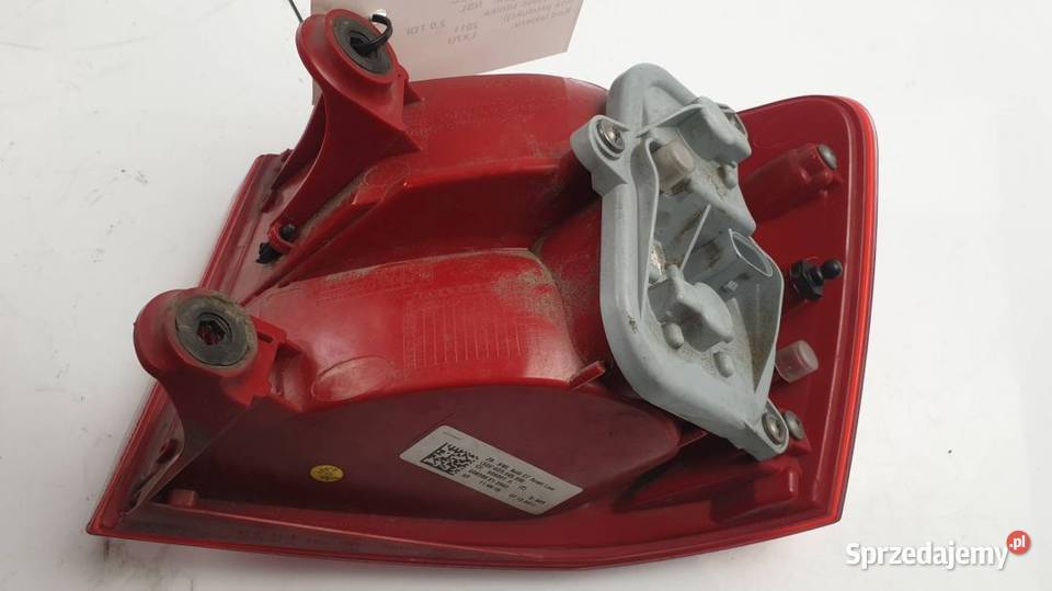 LAMPA LEWA TYŁ 4G9945095 A6 C7 Lipno