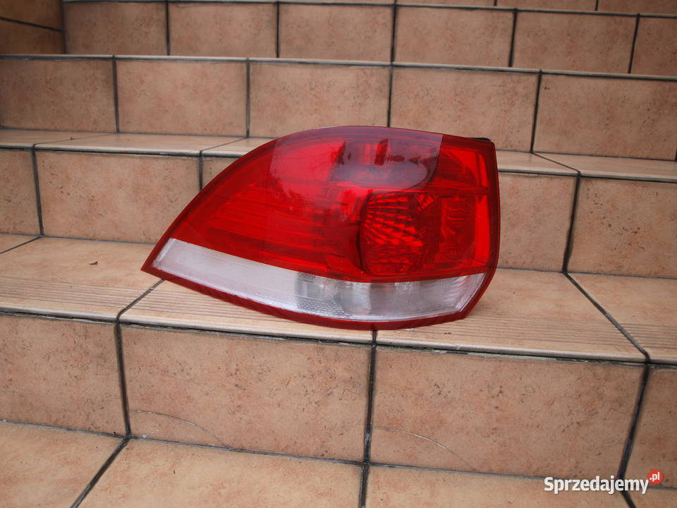 VW Golf 6 VI Kombi lampa lewa tył 2008 2013r osobowe Kalisz