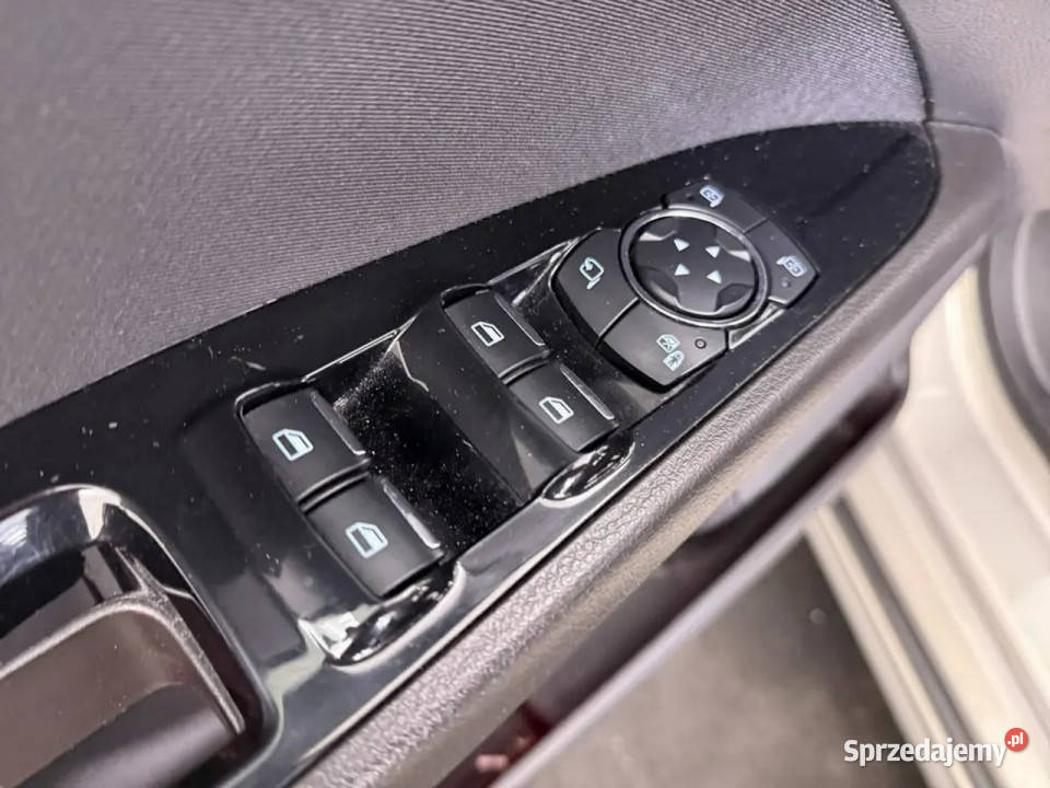 Ford Mondeo 20 203 Titanium LED Elektryczna Mondeo Lipówki