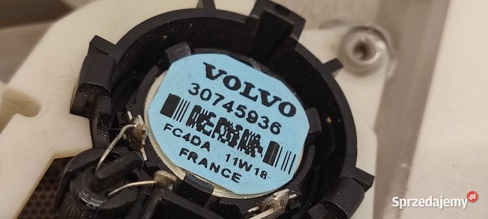 VOLVO XC90 GŁOŚNIK OSŁONA PRAWY TYŁ 30745936 Sprzęt audio fabryczny sprzedam