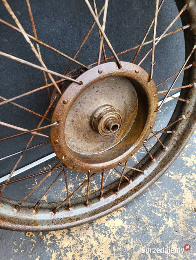 KOŁO TYŁ ZUNDAPP DB 200 DBK DL 200