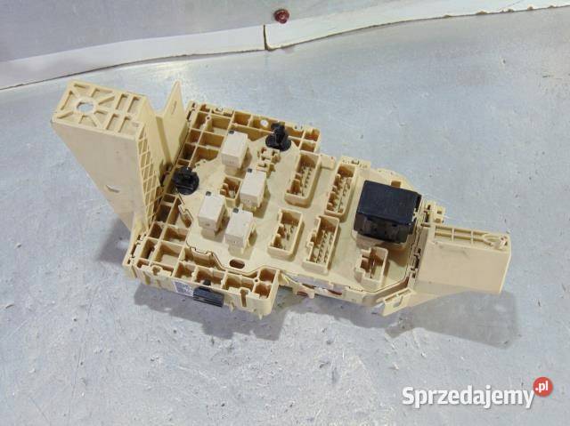 SKRZYNKA BEZPIECZNIKÓW SEDICI 19 JTD 3677079J21 osobowe sprzedam