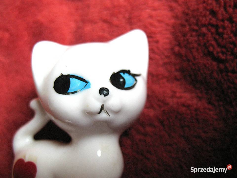 Kot malutki figurka porcelana 5 x 4 x 3 Figurki i rzeźby Siedlce