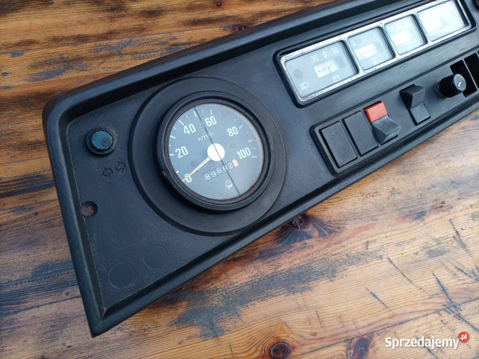 Konsola Kokpit Deska Rozdzielcza Żuk dostawcze Wyposażenie wnętrza Konin