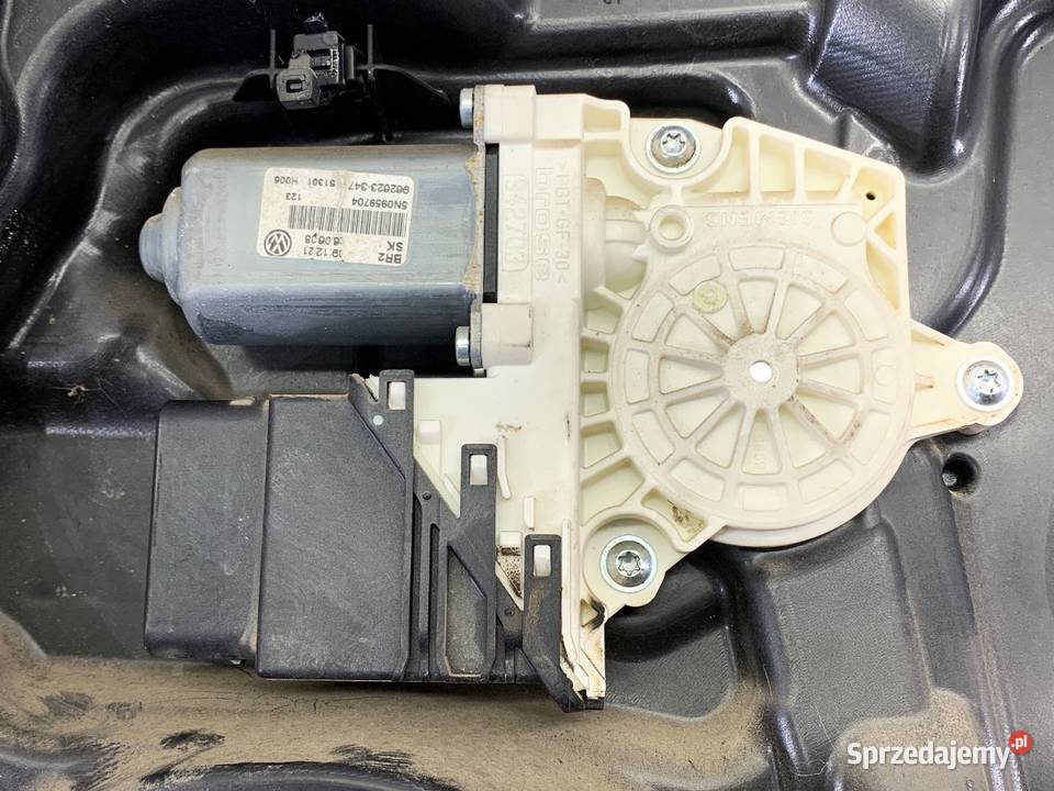 PODNOŚNIK SZYBY PRAWY TYŁ VW TIGUAN 5N0839730F osobowe podkarpackie