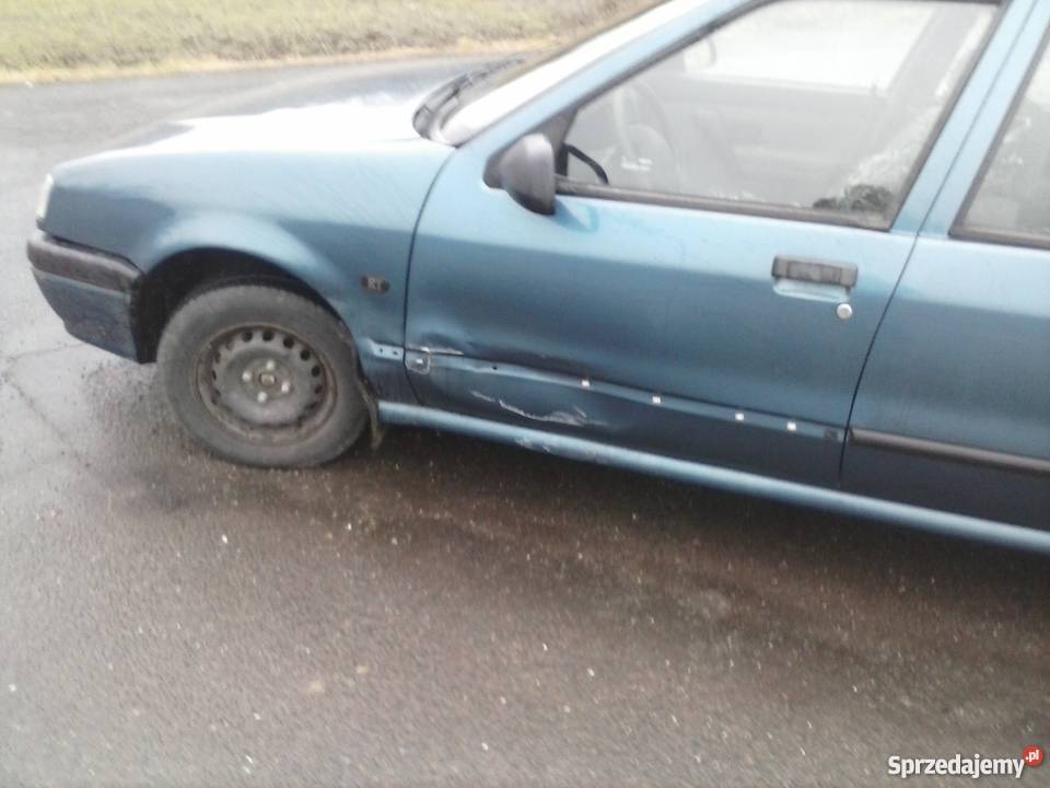 Renault 19 gaz BEZ RDZY 220000km Ksawerów