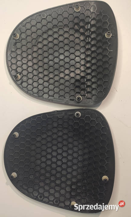 Seat Altea Osłona kratka lewa 5p0867149 prawa tapicerki samochodowe sprzedam