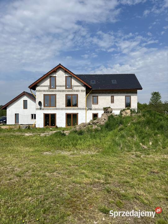 Duży dom z potencjałem na apartamenty Rębiszów sprzedam