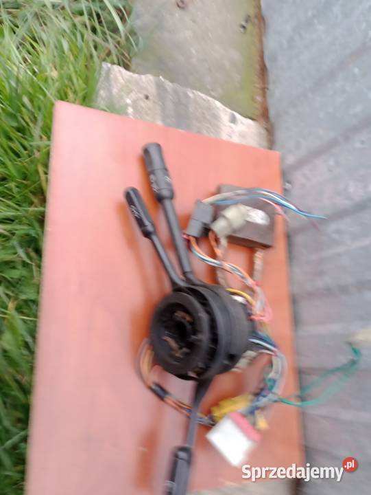 Przełącznik świateł zespolony fiat 126p osobowe małopolskie Bobrek