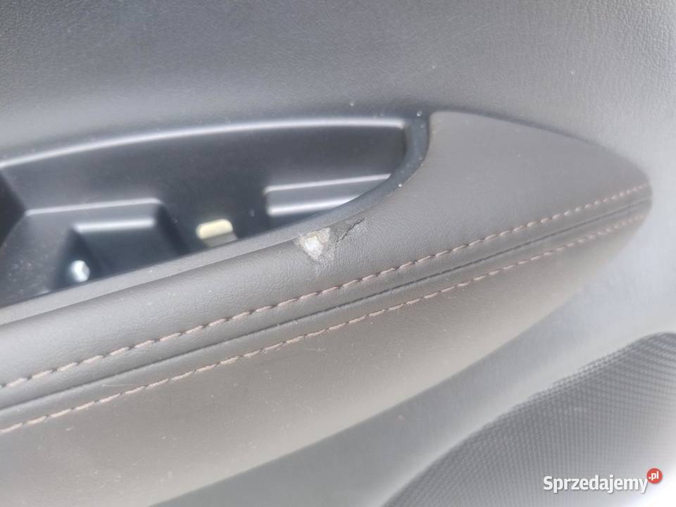 BOCZEK DRZWI LEWY TYL INFINITI M37 829771MA0A