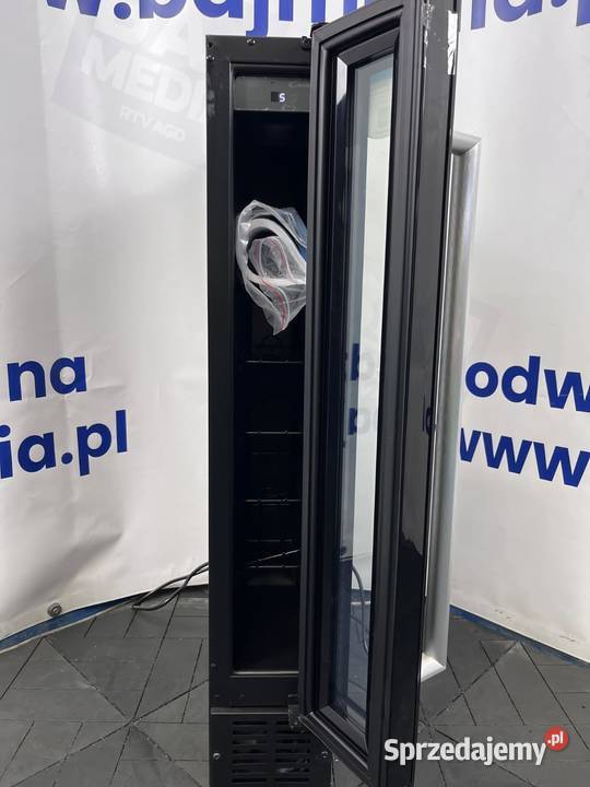 Chłodziarka do wina Candy CCVB 151 7 butelek