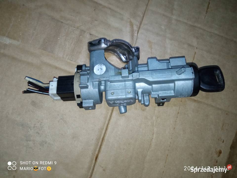 Stacyjka z kluczykiem Mazda Premacy osobowe