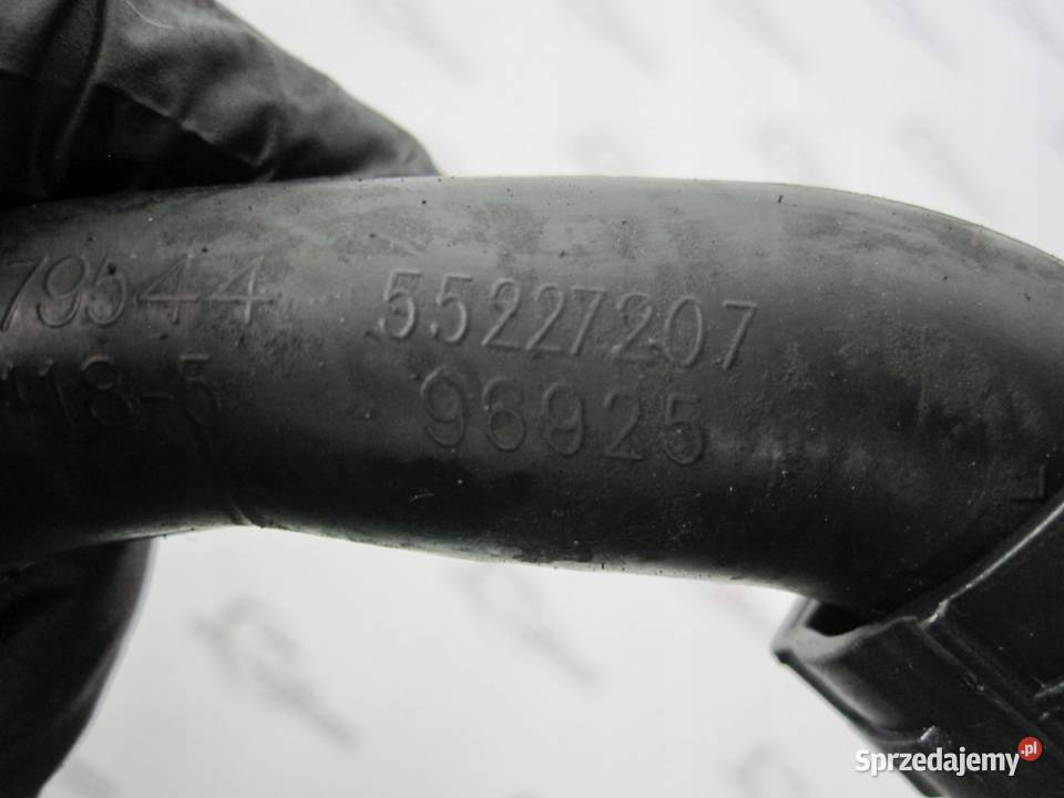 Combo 13 CDTI 263A2000 90 13r rura przewód odmy