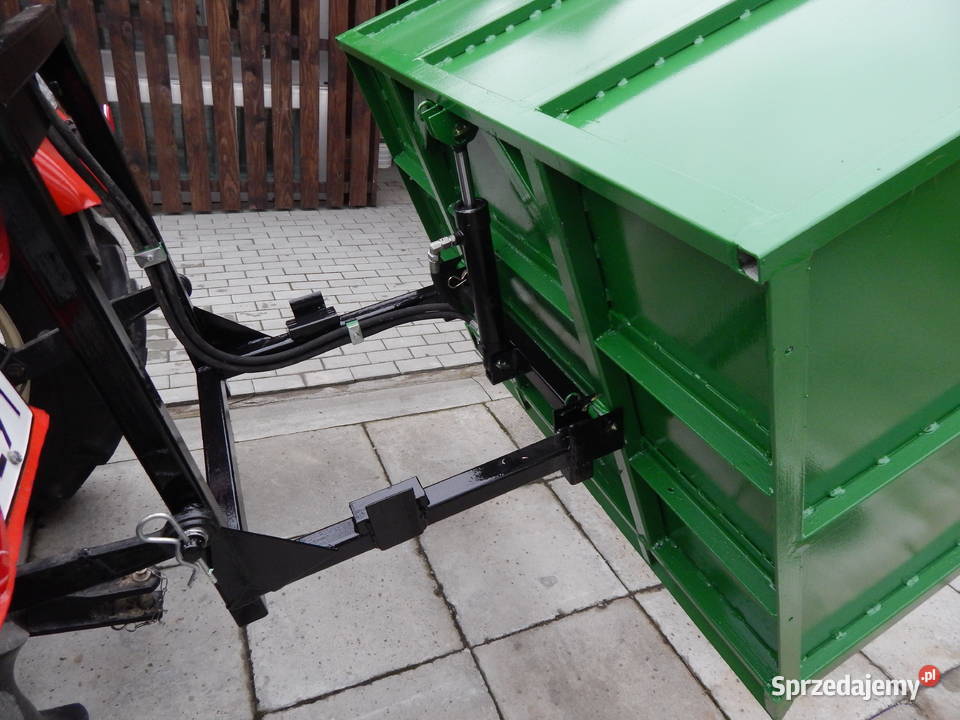 Skrzynia transportowa do traktora wywrot solidne nieuszkodzony Krosno