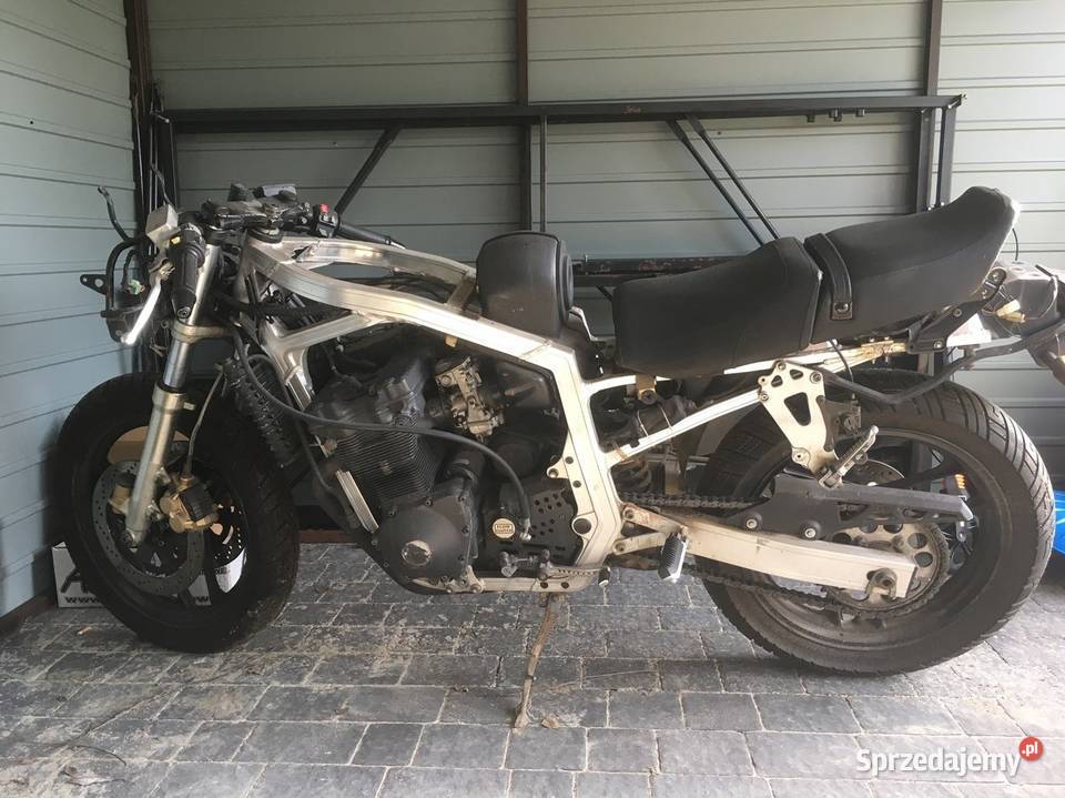 Suzuki GSXR 750 1986 rama wahacz silnik lagi Warszawa sprzedam