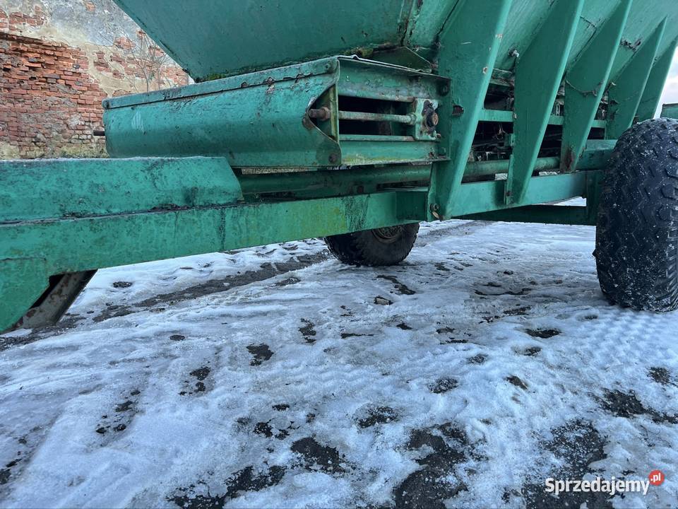 Piast RCW rozsiewacz wapnanawozu Rozsiewacze nawozów Świdnica