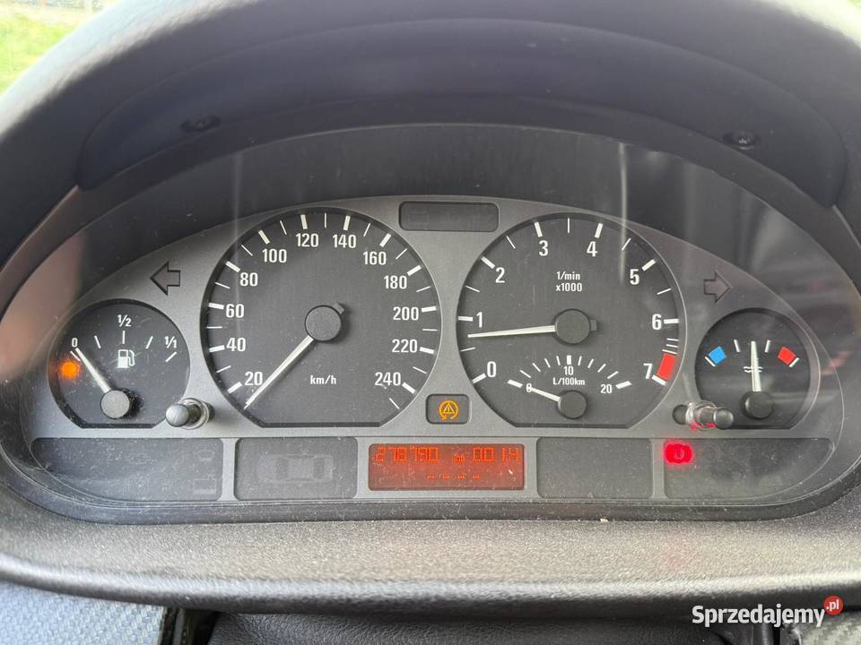 BMW e46 18 benzyna manualna Doboszowice sprzedam
