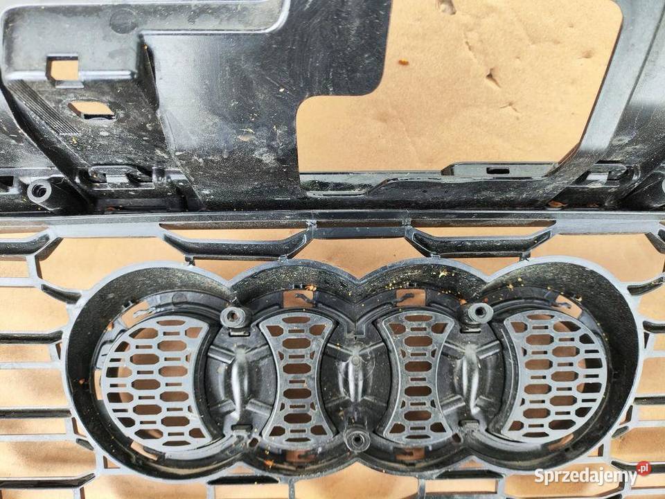 AUDI A4 RS3 8V5 SEDAN GRILL ATRAPA