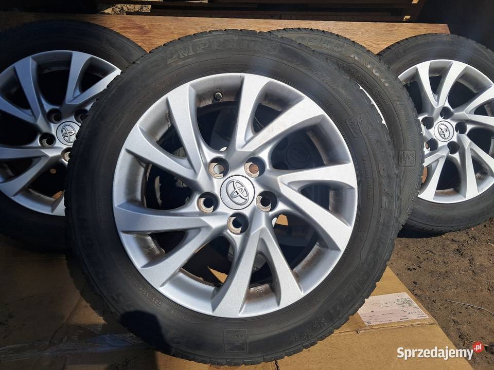 Alufelgi toyota auris 2 Dębienko