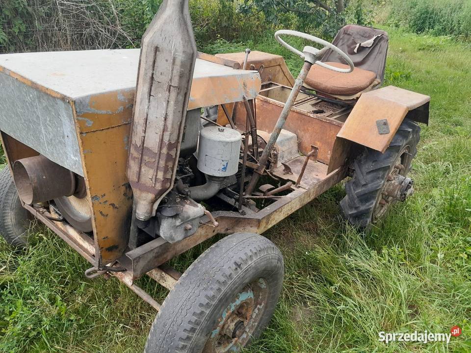 Ciagnik sam silnik esa Napęd 2x4 Stopnica