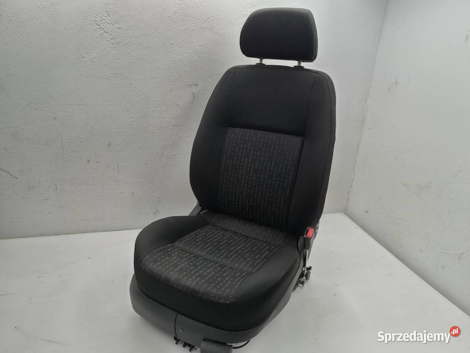 FOTEL PRAWY PRZÓD VW GOLF IV 14 Fotele i kanapy