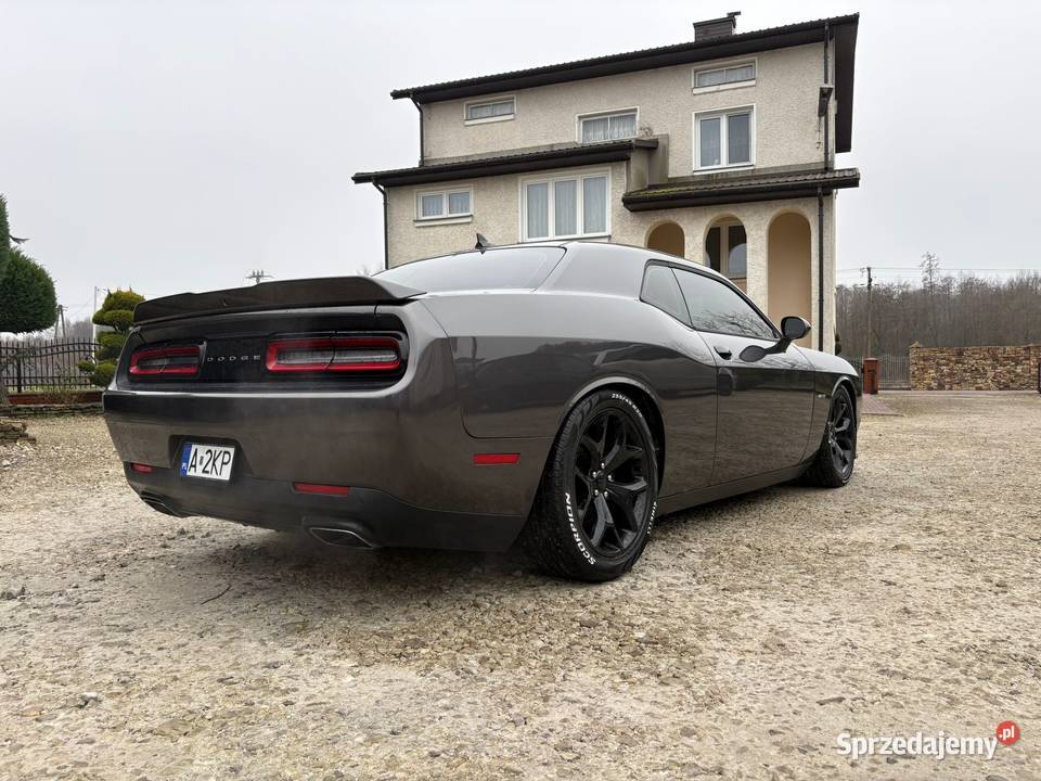 Dodge Challenger SXT PLUS 57 HEMI gniazdo AUX Motoryzacja sprzedam
